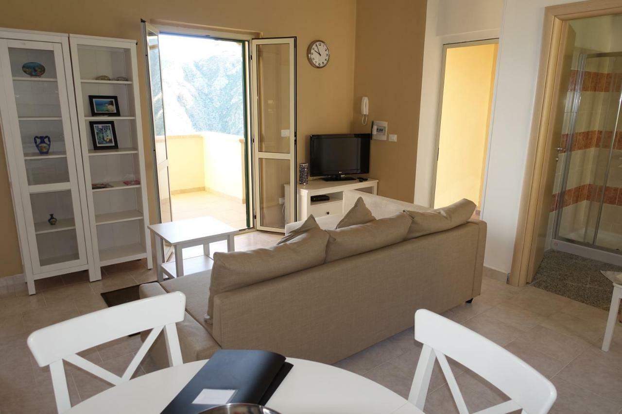Terrazzo A9 Apartment ปาร์เกลียา ภายนอก รูปภาพ